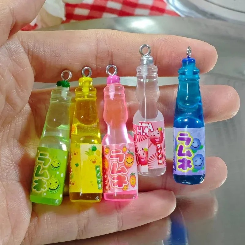 Resin Art Calligraphy - 10 Buah Liontin Resin Botol Soda
